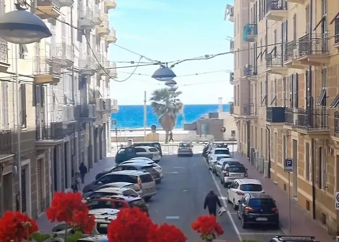 Luxury Penthouse 50M From The Sea, Near The Center